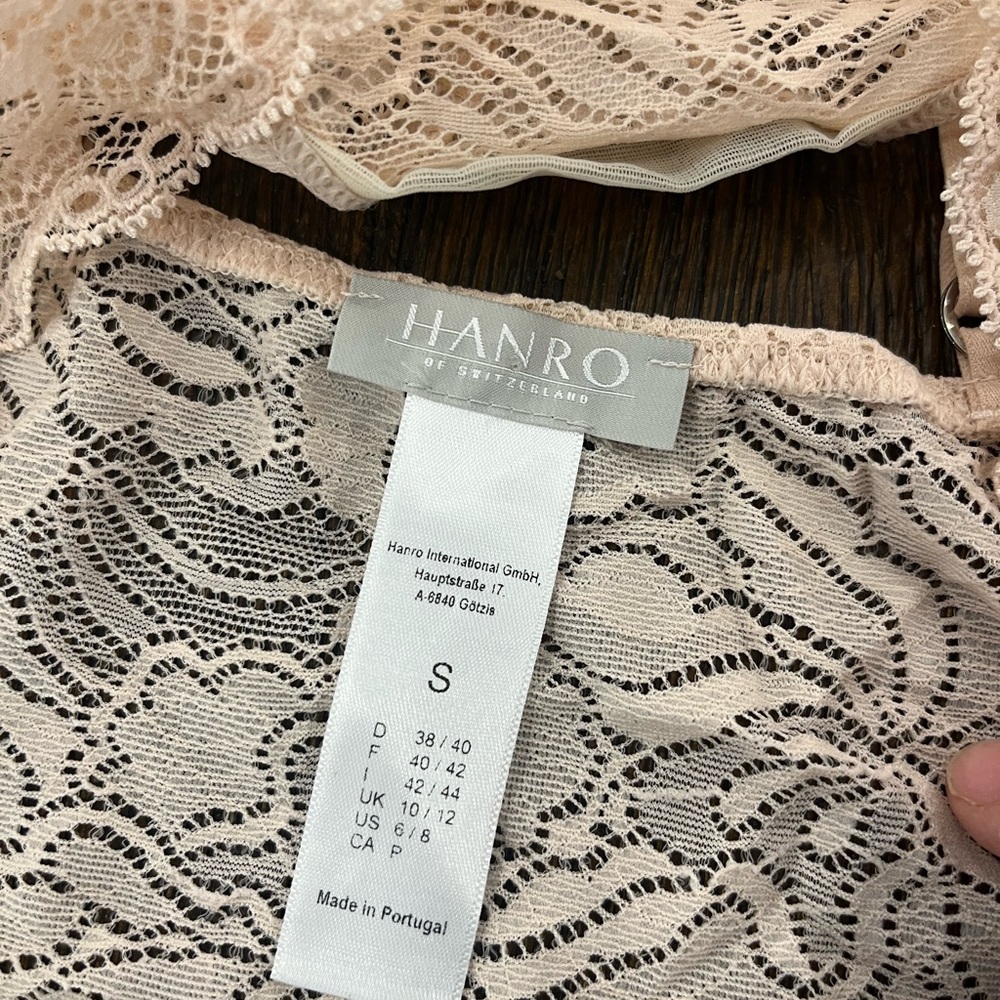 HANRO lace bralette size small , light pink color , NEW - Picture 3 of 5